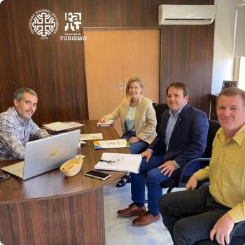 Encuentro Ministerio de Turismo del Neuquen1